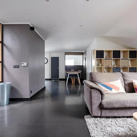 Beautiful Penthouse With Terrace Tour & Taxis *